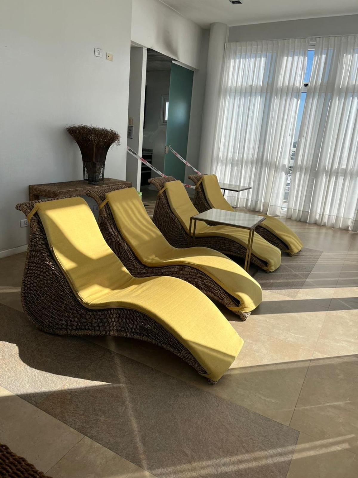 Departamento Amoblado 5 Personas Con Gimnasio, Cochera Y Piscina *